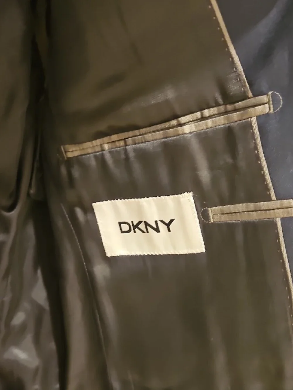 DKNY Men's Navy Two-Piece Suit - Classic Tailored Blazer & Trousers